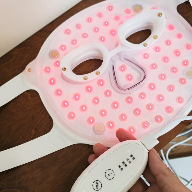 LED Infraröd Mask: Vit