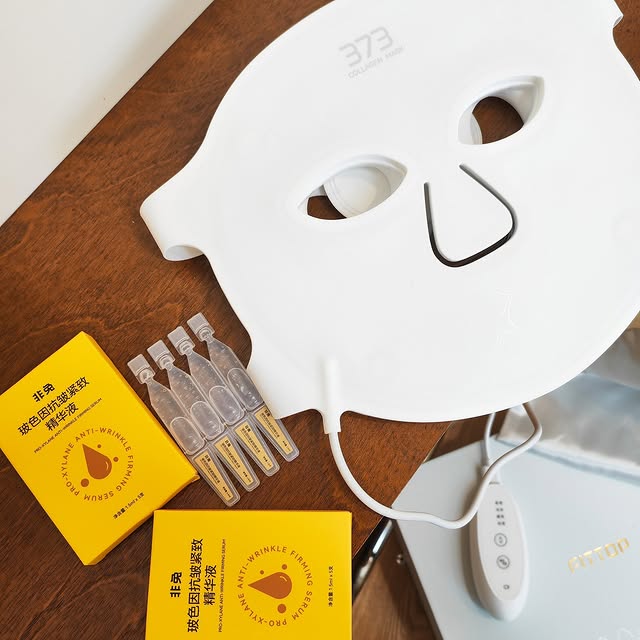 LED Infraröd Mask: Vit